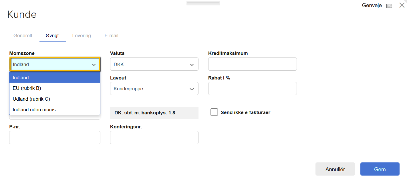 Viser dropdown-menuen 'Momszone' i kundekortet – bruges til at indstille den korrekte momszone for en kunde.