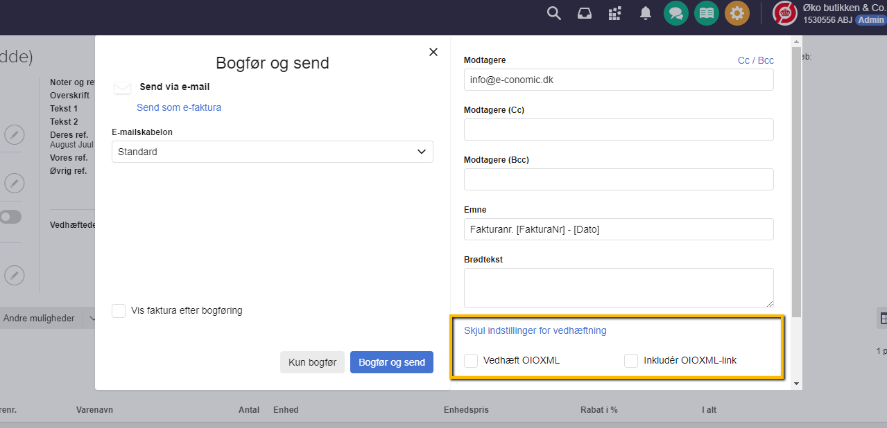 Viser indstillinger for vedhæftning i vinduet 'Bogfør og send' – bruges til at vedhæfte en OIOXML-fil til en faktura, der sendes via e-mail.