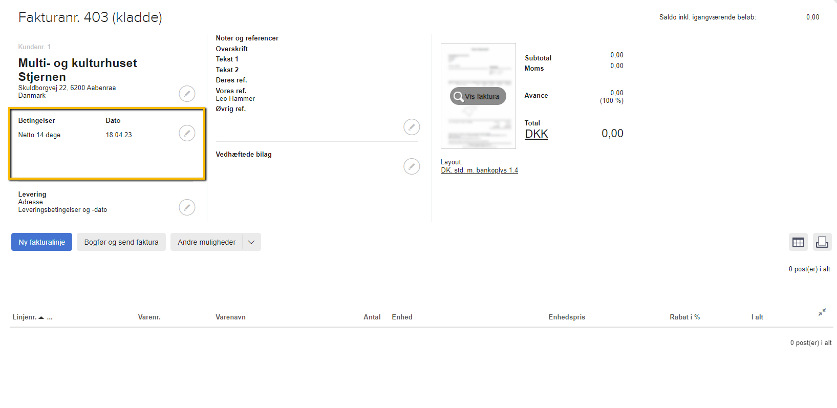 Viser feltet for dato og betingelser på en fakturakladde – bruges til at åbne indstillinger for at ændre valuta.