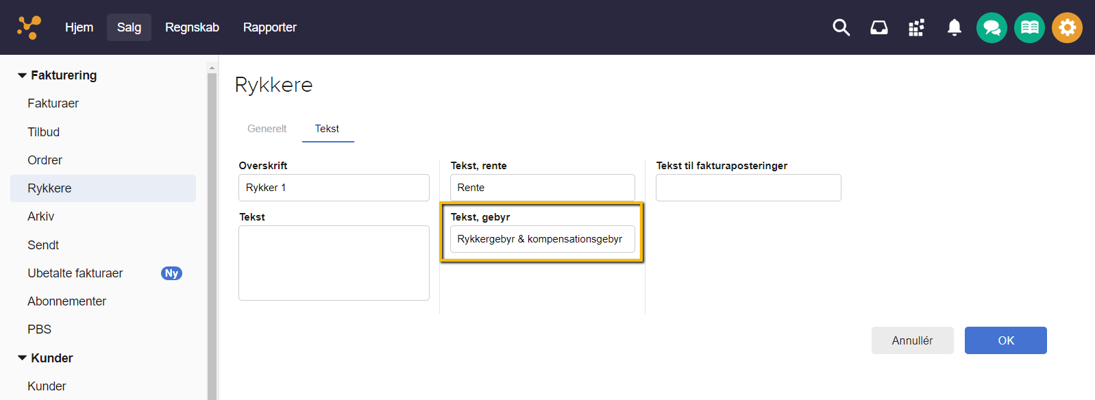Viser feltet "Tekst, gebyr" i rykkeropsætningen – bruges til at angive en samlet tekst for rykker- og kompensationsgebyr.