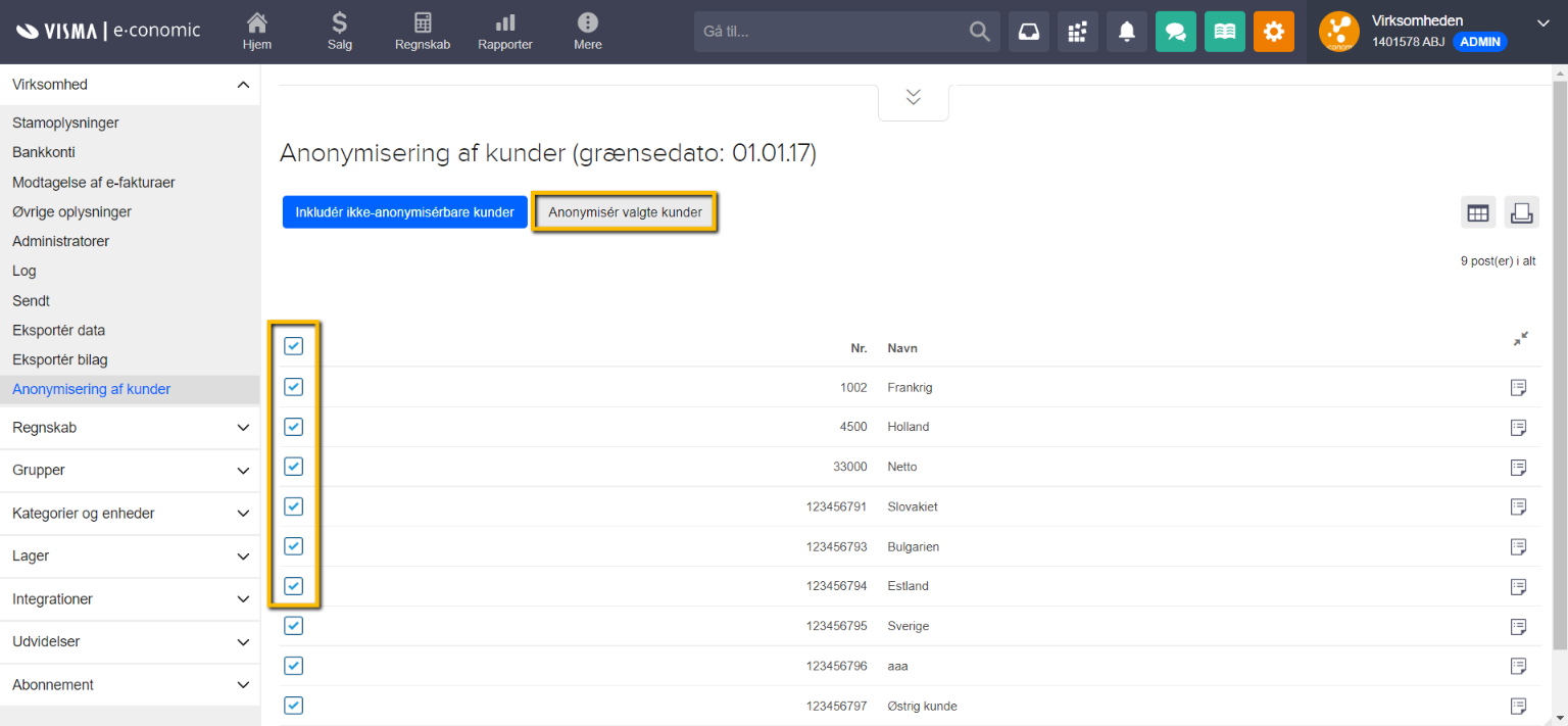 Viser markering af kunder og knappen 'Anonymisér valgte kunder' i Anonymisering af kunder – bruges til at gennemføre anonymiseringen af de valgte kunder.