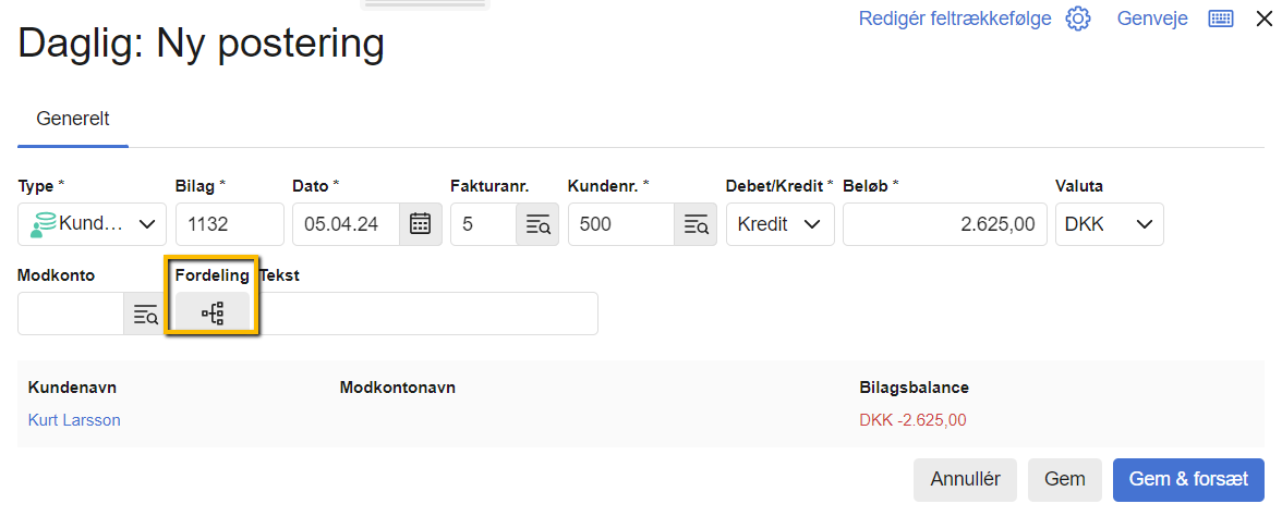 Viser 'Fordeling'-knappen i 'Ny postering'-vinduet – bruges til at fordele en postering på flere konti, f.eks. ved gebyrer.