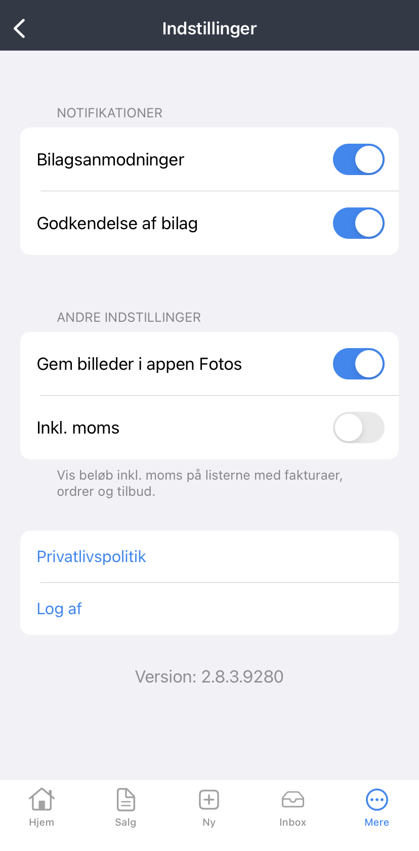 Viser indstillingerne i mobilappen – bruges til at administrere notifikationer, lagring af billeder og visning af moms.
