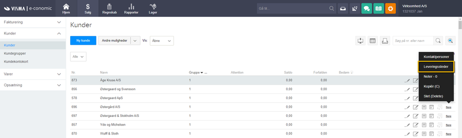 Viser menupunktet 'Leveringssteder' i rullemenuen 'Flere' i kundelisten – bruges til at oprette et leveringssted på en kunde.