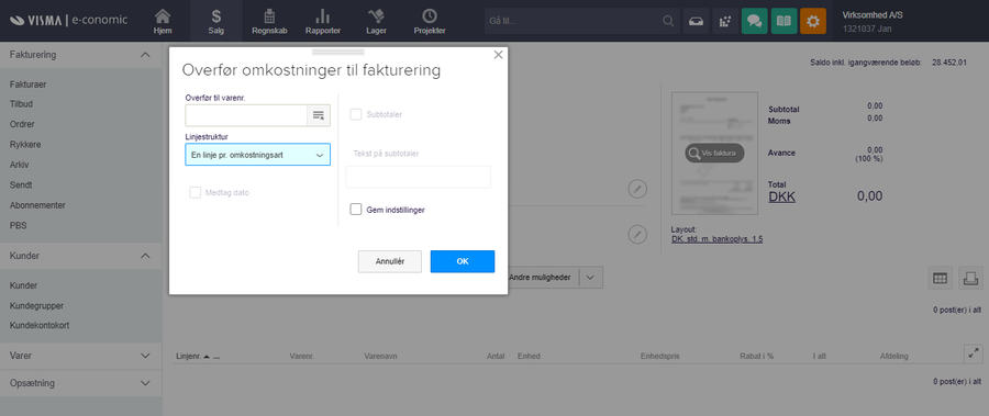 Viser dialogboksen 'Overfør omkostninger til fakturering' i en fakturakladde – bruges til at angive, hvordan projektomkostninger skal vises på fakturaen.
